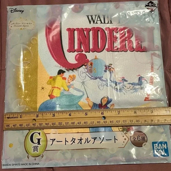 Disney Princess Japan Kuji Hand/Face Towel-Cinderella - Picture 4 of 5